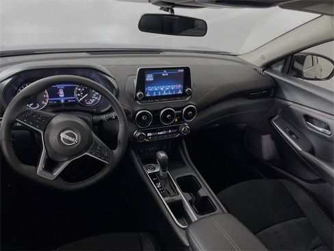 Used 2025 Nissan Sentra SR w/ Midnight Edition image 22