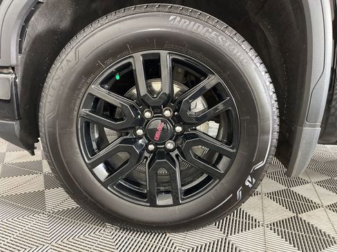 Used 2024 GMC Sierra 1500 Elevation image 20