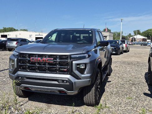 Used 2024 GMC Canyon AT4 w/ AT4 Premium Package AWD/4WD image 1