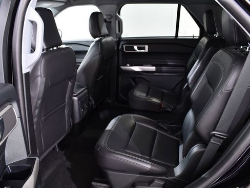 Used 2023 Ford Explorer XLT w/ Equipment Group 202A image 16