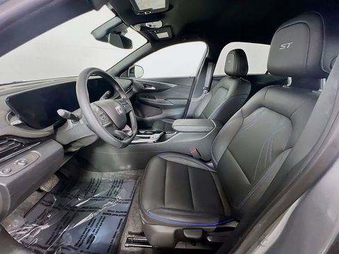 New 2025 Buick Envista Sport Touring w/ Convenience II Package image 16