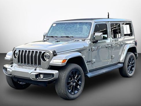 Used 2023 Jeep Wrangler Unlimited Sahara AWD/4WD image 4