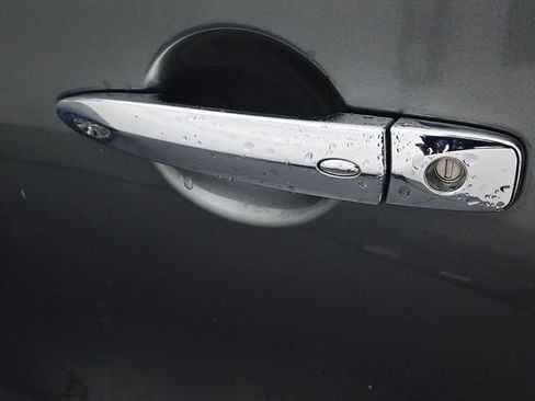 Used 2015 Nissan Sentra SV image 21