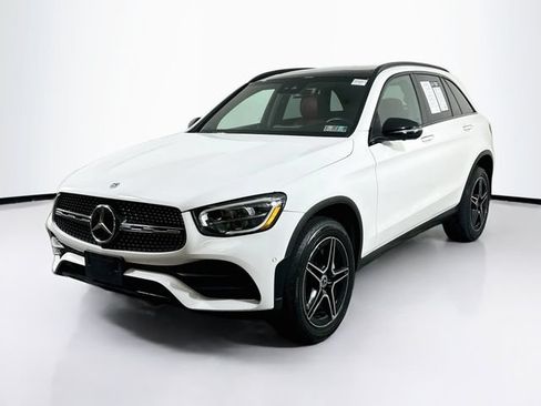 Used 2022 Mercedes-Benz GLC 300 4MATIC image 3