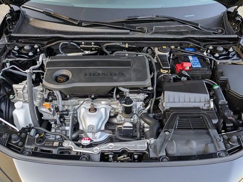 Used 2025 Honda Civic Sport image 30