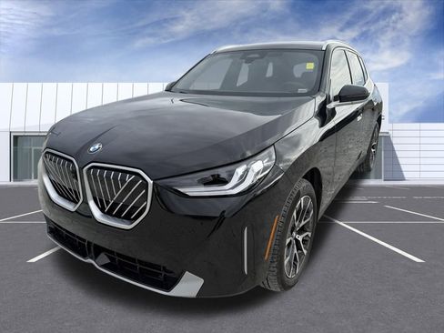 Used 2025 BMW X3 xDrive30i w/ Premium Package image 6