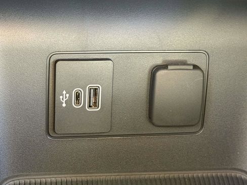 New 2026 Ford Explorer Active image 28