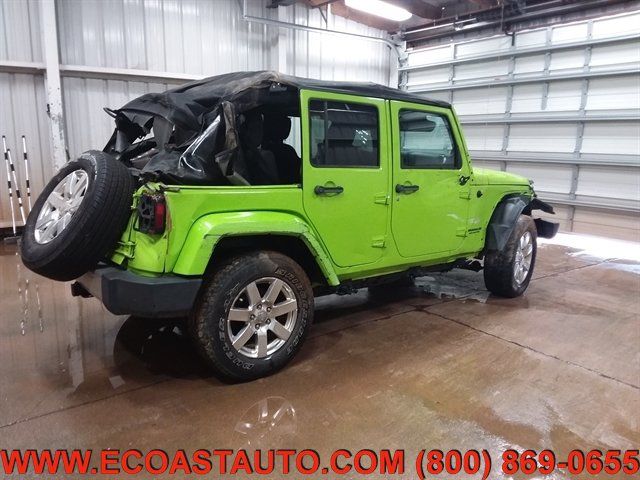 Used 2013 Jeep Wrangler Unlimited Sahara w/ Connectivity Group AWD/4WD image 2