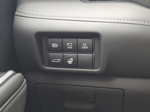 New 2026 Toyota Highlander Platinum AWD/4WD image 24