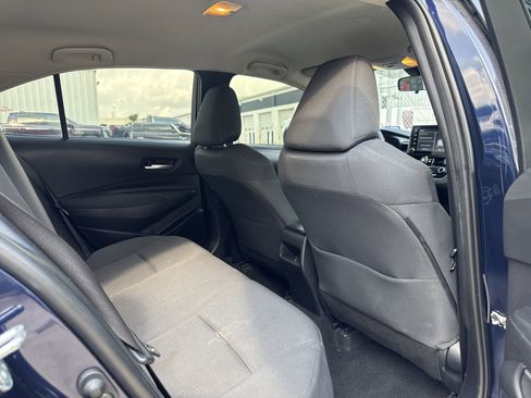 Used 2020 Toyota Corolla LE FWD image 11