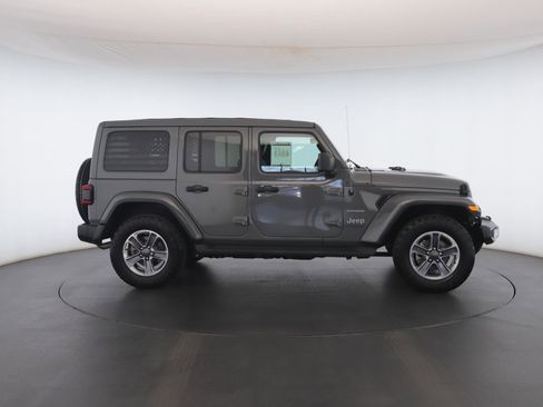 Used 2021 Jeep Wrangler Unlimited Sahara AWD/4WD image 24