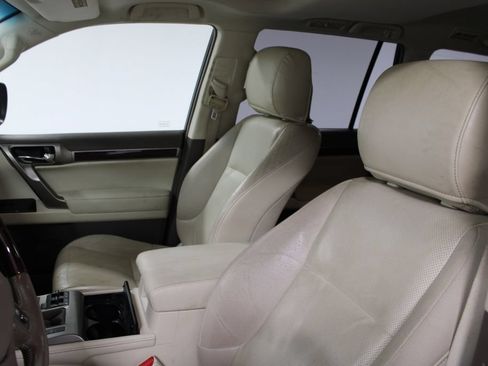 Used 2014 Lexus GX 460 w/ Premium Package AWD/4WD image 14
