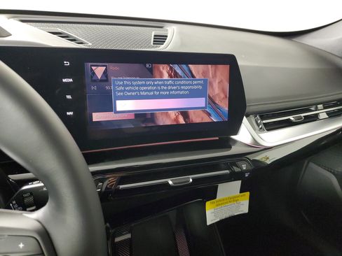 Certified 2025 BMW X1 xDrive28i w/ Technology Package image 17