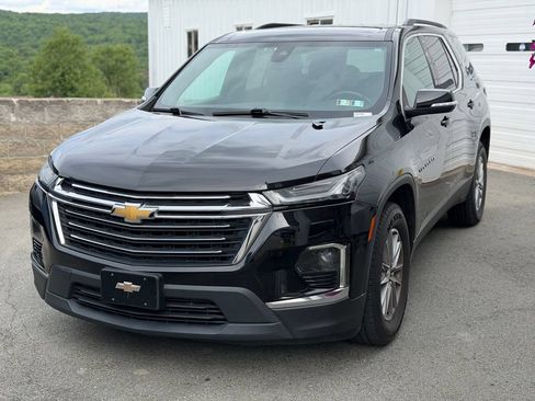 Used 2022 Chevrolet Traverse LT w/ LPO, Floor Liner Package AWD/4WD image 1