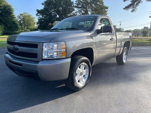 Used 2012 Chevrolet Silverado 1500 W/T AWD/4WD image 2