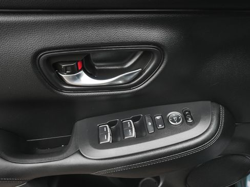 Used 2025 Honda HR-V EX-L image 11