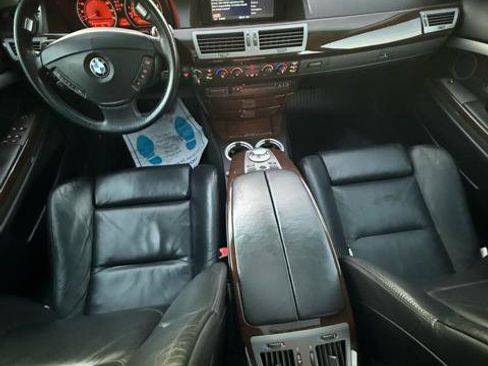 Used 2005 BMW 745Li image 12