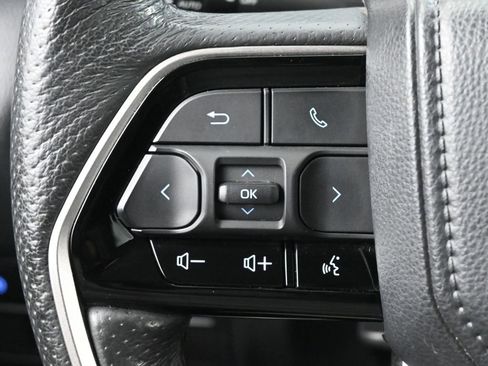 Used 2023 Toyota Tundra Limited image 8