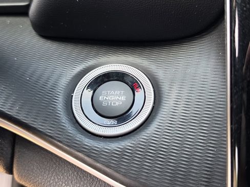 Used 2023 Jeep Grand Cherokee Altitude RWD image 25