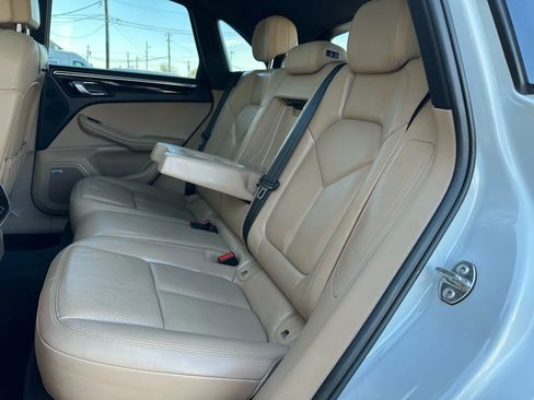 Used 2019 Porsche Macan image 20