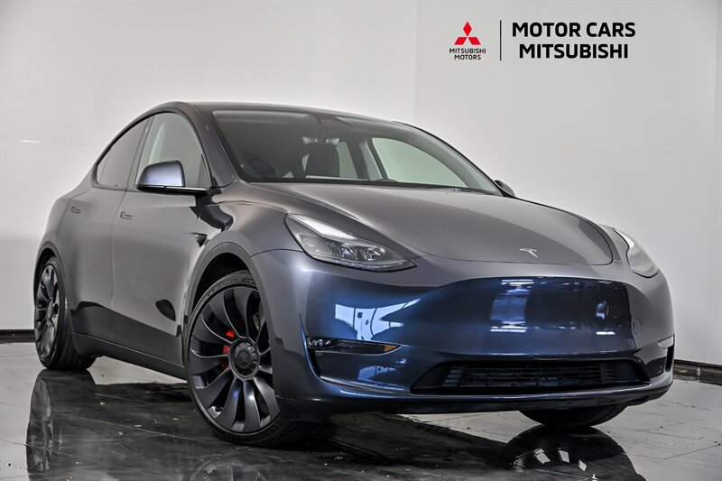 Used 2023 Tesla Model Y Performance AWD/4WD image 1