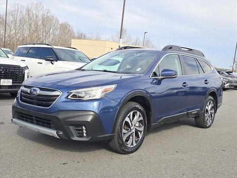 Used 2022 Subaru Outback Limited image 7