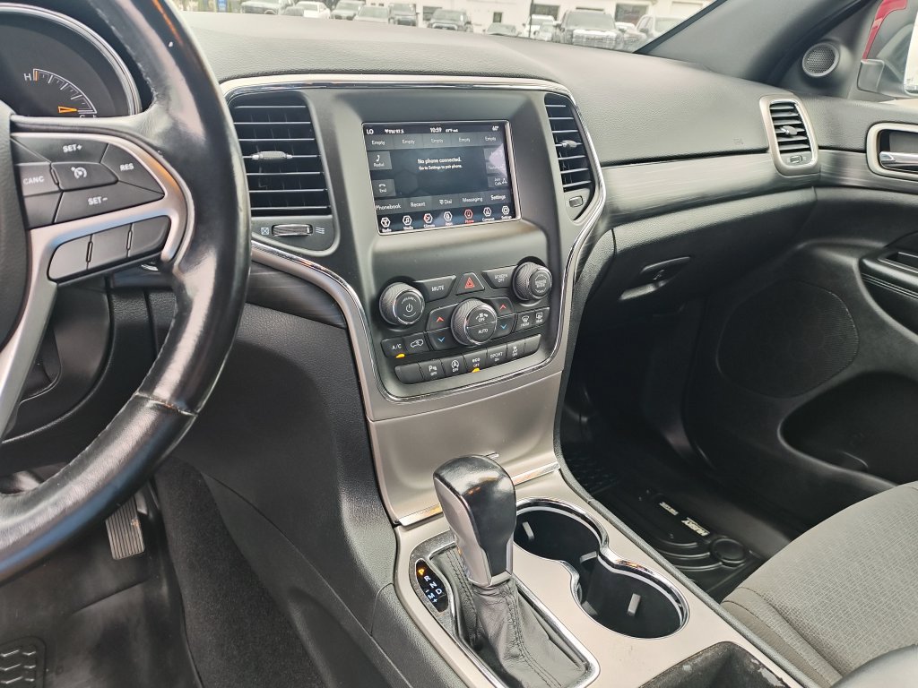 Used 2020 Jeep Grand Cherokee Laredo AWD/4WD image 20