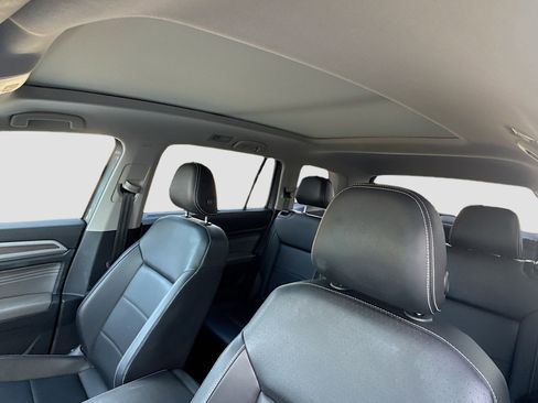 Used 2023 Volkswagen Atlas SEL AWD/4WD image 26