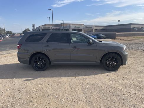 Used 2019 Dodge Durango R/T w/ Technology Group AWD/4WD image 6