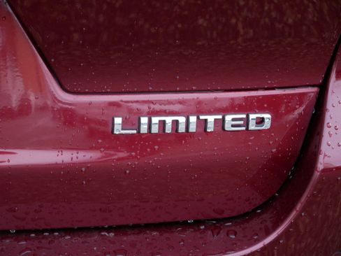 Used 2022 Jeep Grand Cherokee L Limited image 4