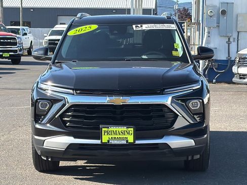 Used 2025 Chevrolet TrailBlazer LT AWD/4WD image 6