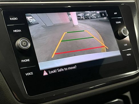 Certified 2023 Volkswagen Tiguan SE R-Line FWD image 30