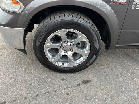 Used 2017 RAM 1500 Laramie image 41