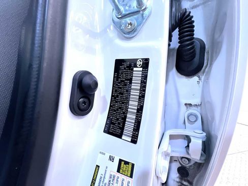 Used 2025 Toyota Corolla SE w/ Convenience Package FWD image 41