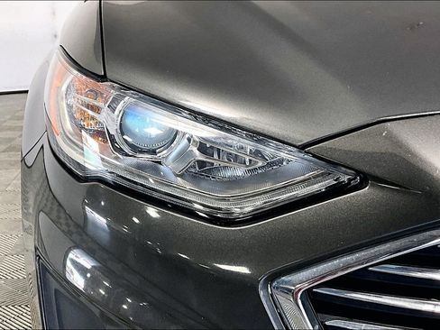 Used 2019 Ford Fusion SE image 28