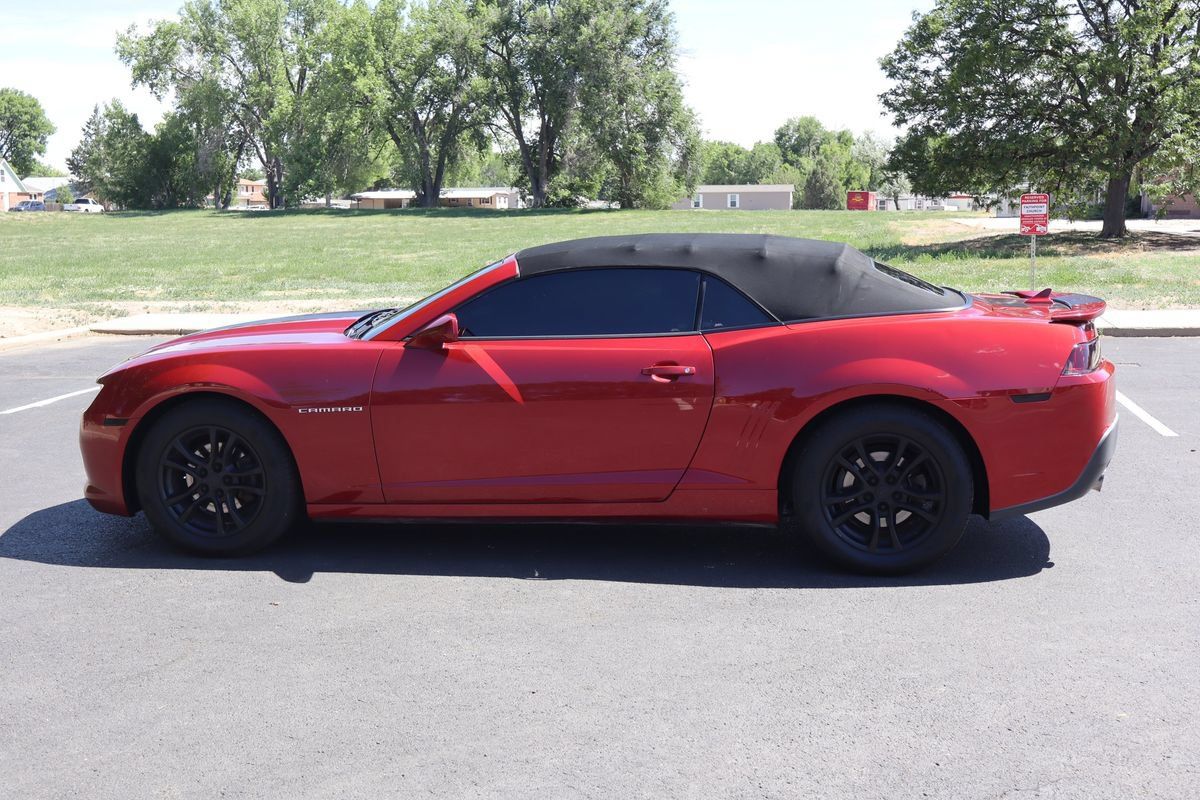 Used 2014 Chevrolet Camaro LT RWD image 9