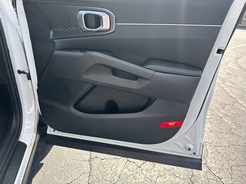 New 2026 Kia Sorento LX FWD image 14