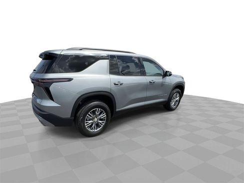 New 2025 Chevrolet Traverse LT w/ Driver Confidence Package image 8