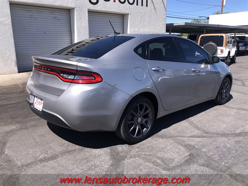 Used 2015 Dodge Dart SE w/ Convenience Group FWD image 8