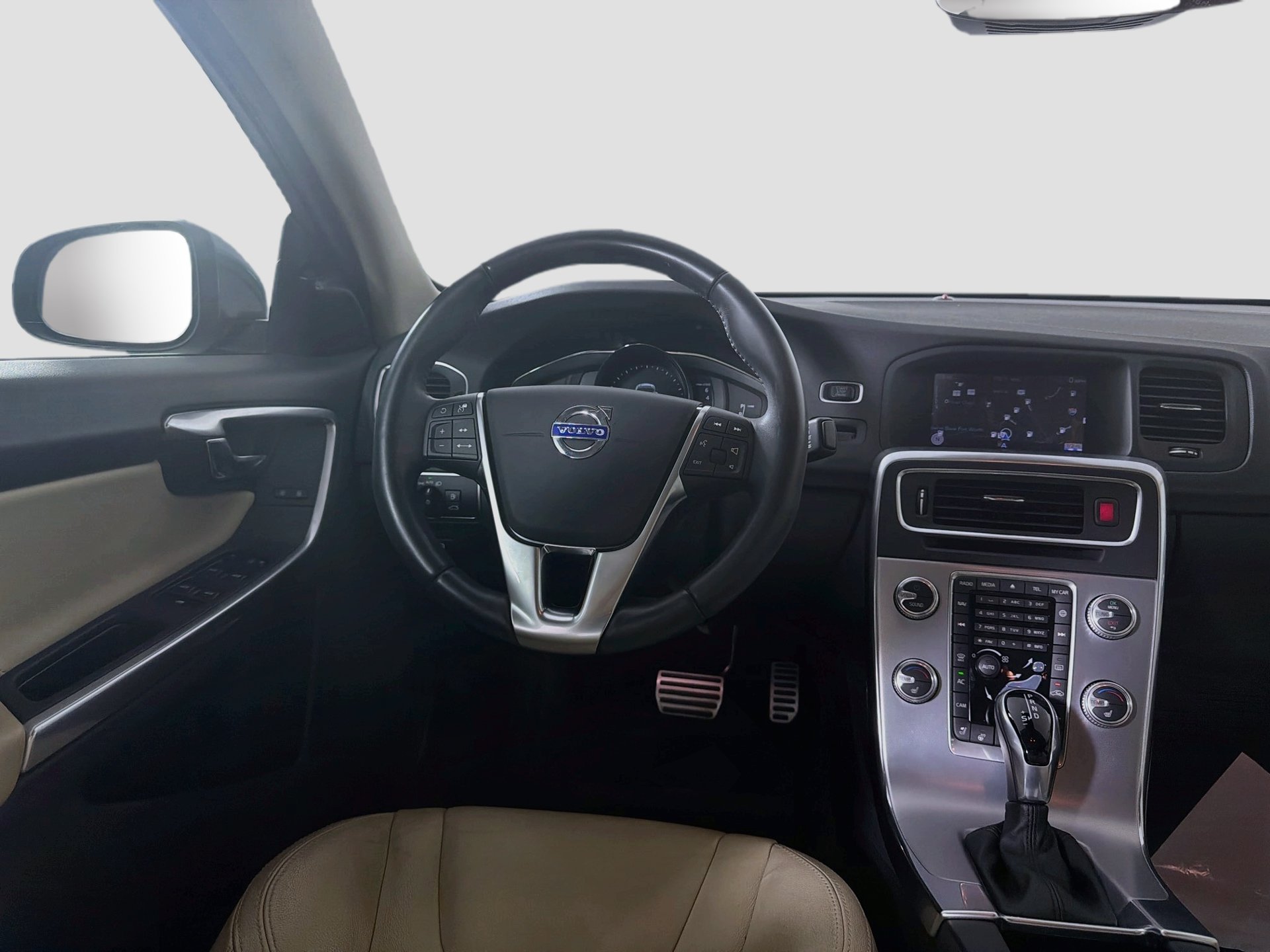Used 2018 Volvo S60 T5 Dynamic w/ Vision Package FWD image 24