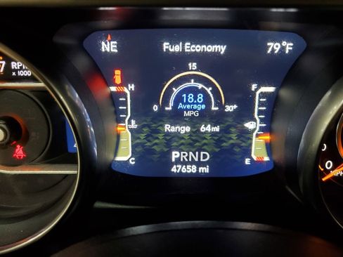 Used 2019 Jeep Wrangler Sport S image 21