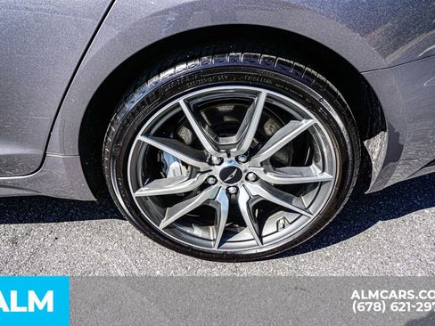 Used 2025 Genesis G70 2.5T RWD image 17