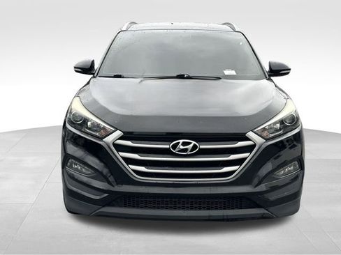 Used 2017 Hyundai Tucson SE Plus w/ Cargo Package image 8