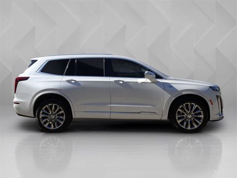Certified 2023 Cadillac XT6 Premium Luxury w/ Technology Package image 6
