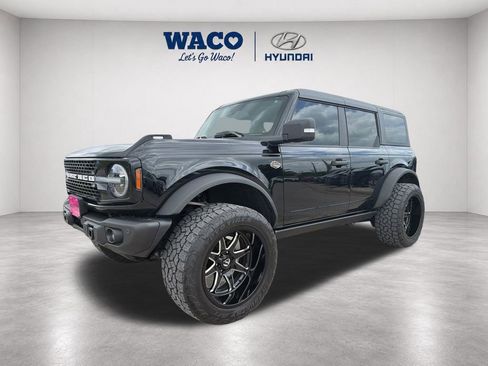 Used 2023 Ford Bronco Wildtrak AWD/4WD image 3