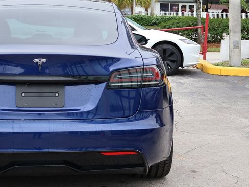 Used 2022 Tesla Model S image 18