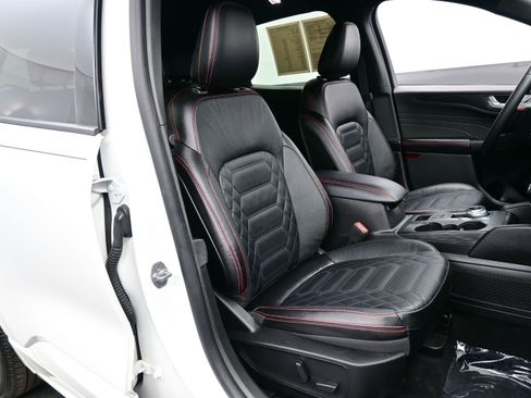 Used 2023 Ford Escape ST-Line Elite w/ Premium Technology Package AWD/4WD image 15