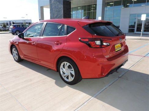 Certified 2025 Subaru Impreza 2.0i image 7