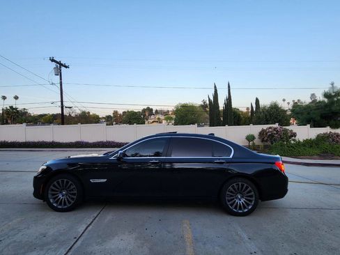 Used 2012 BMW 750Li image 6