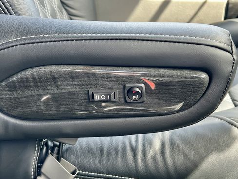 New 2026 GMC Savana 2500 Extended w/ Driver Convenience Package RWD image 10